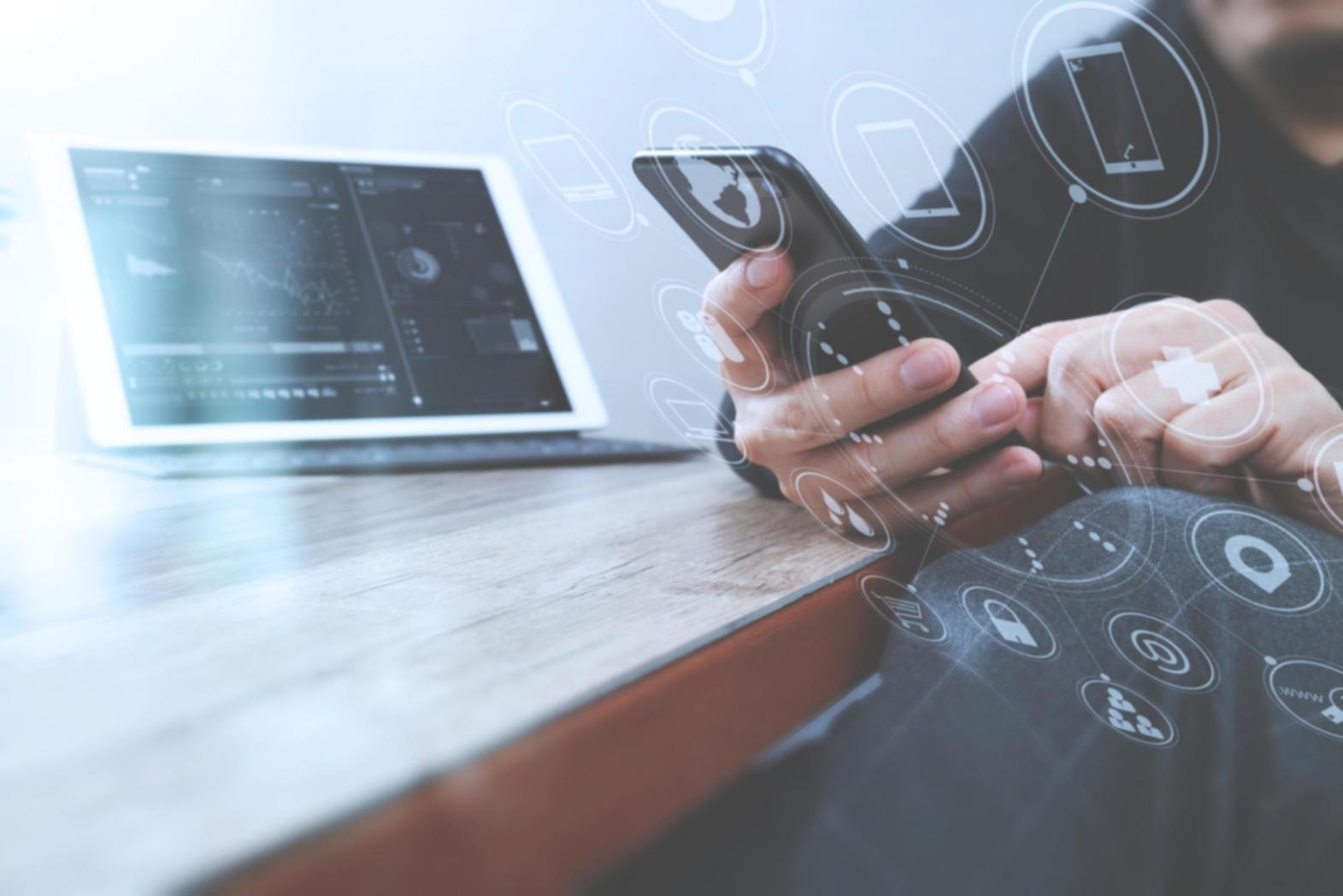 Modern onderwijslokaal met technische faciliteiten